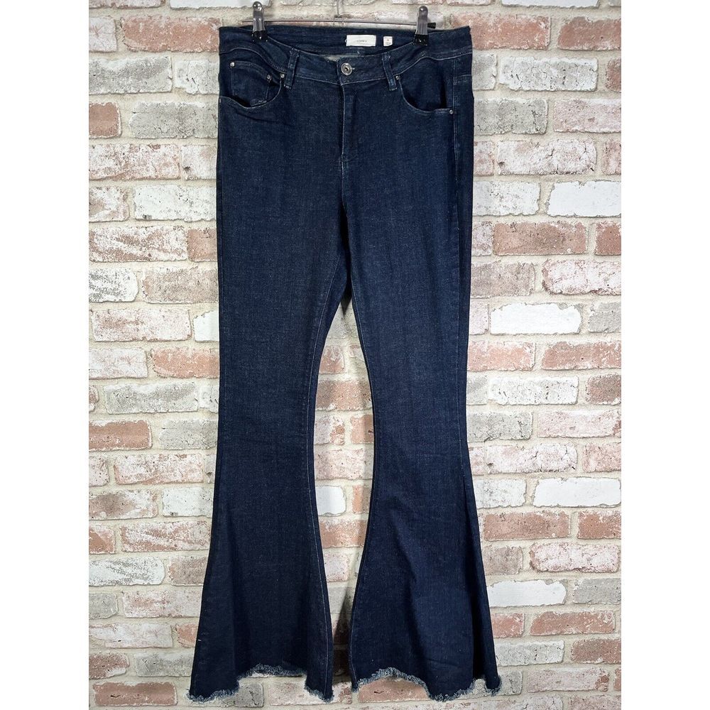 A Loves A Women's Sz 28 Flared Jeans 28 Waist 32‎ Length